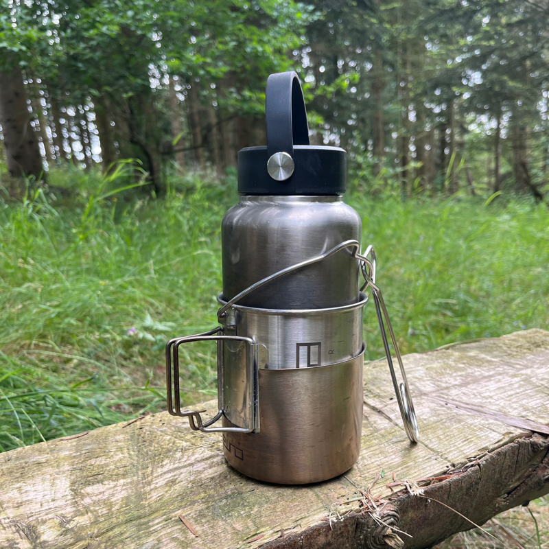 Bushcraft Kogegrej fra Cumagear i rustfrit stål - Kogesæt til brug over åben ild.