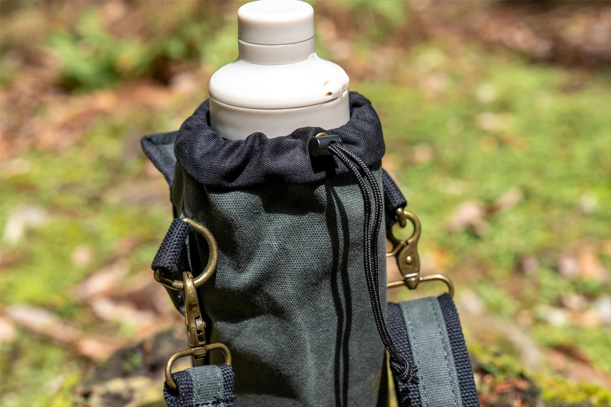 cask flaskeholder i vokset canvas