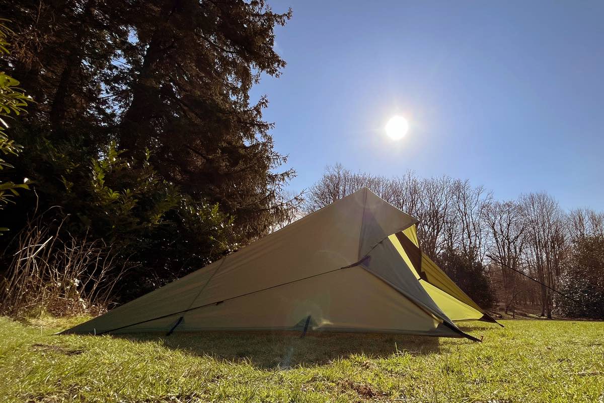 DD Hammocks Recycled Tarp 3 Olive farve. tarp I vandtæt og slidsstærk genanvendt materiale.