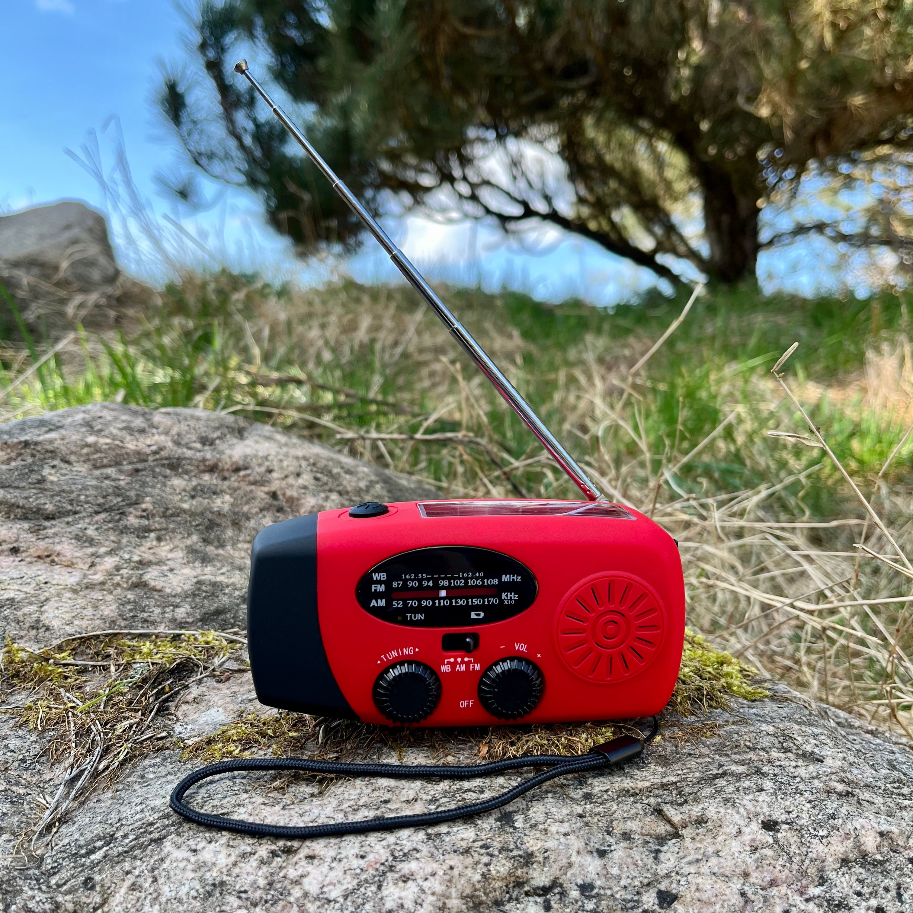 nødradio med solcelle og powerbank 2000 mAh