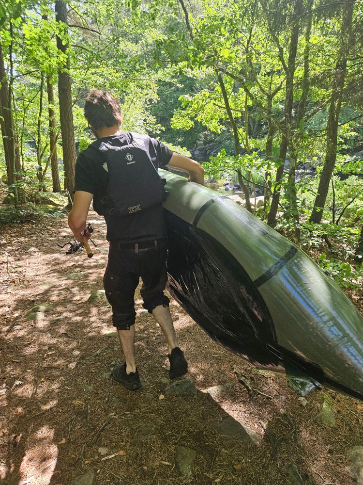 Packraft med spraydeck - PRX - Cuma Gear - Olive og Sort.