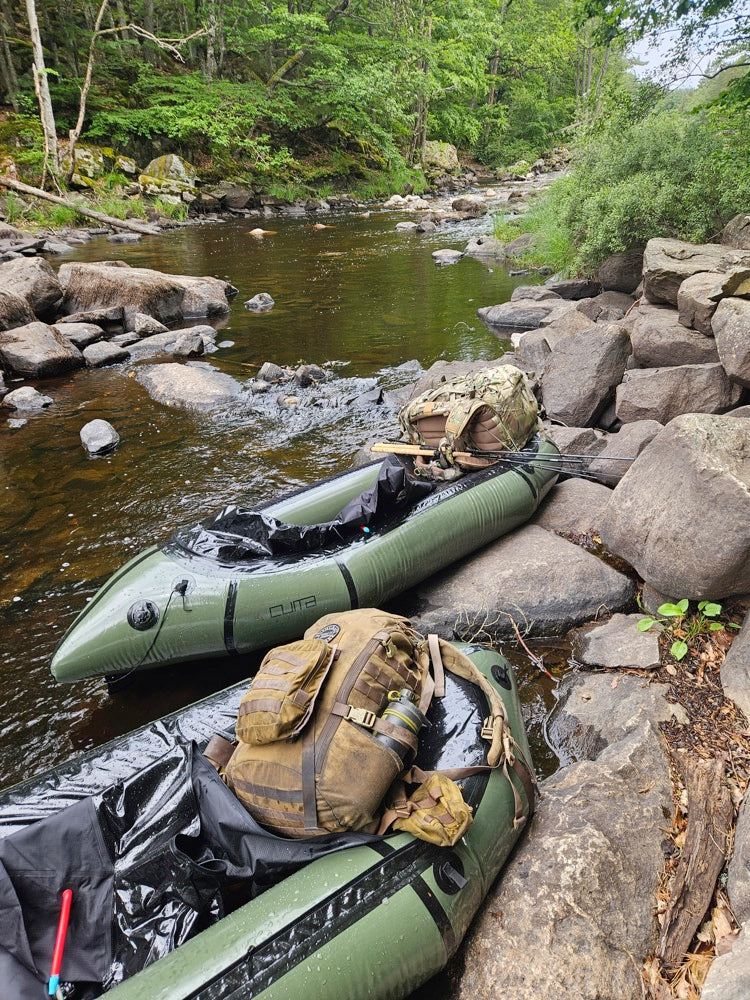 Packraft med spraydeck - PRX - Cuma Gear - Olive og Sort.
