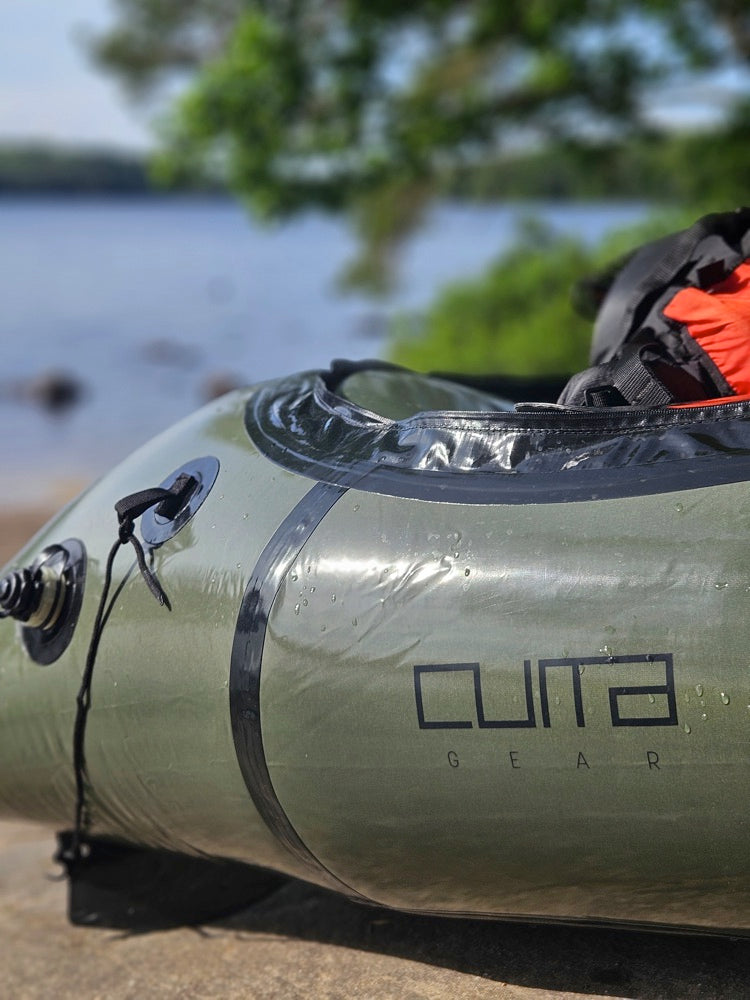 Packraft med spraydeck - PRX - Cuma Gear - Olive og Sort.