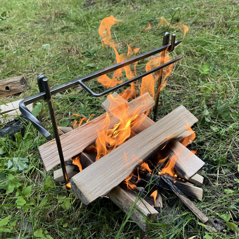 Rotisseri für Lagerfeuer - Handgeschmiedet in Dänemark