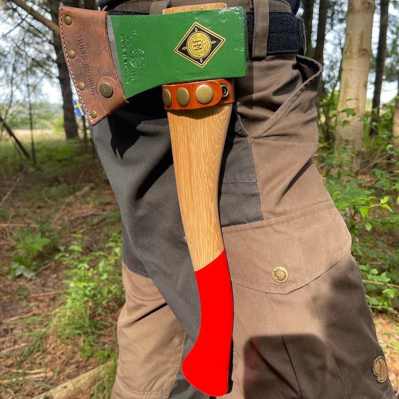 Økseholder i læder fra Cuma Gear