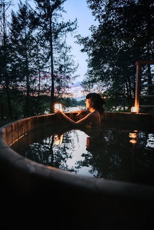 Alpenglow 500 Lanterne BioLite aften