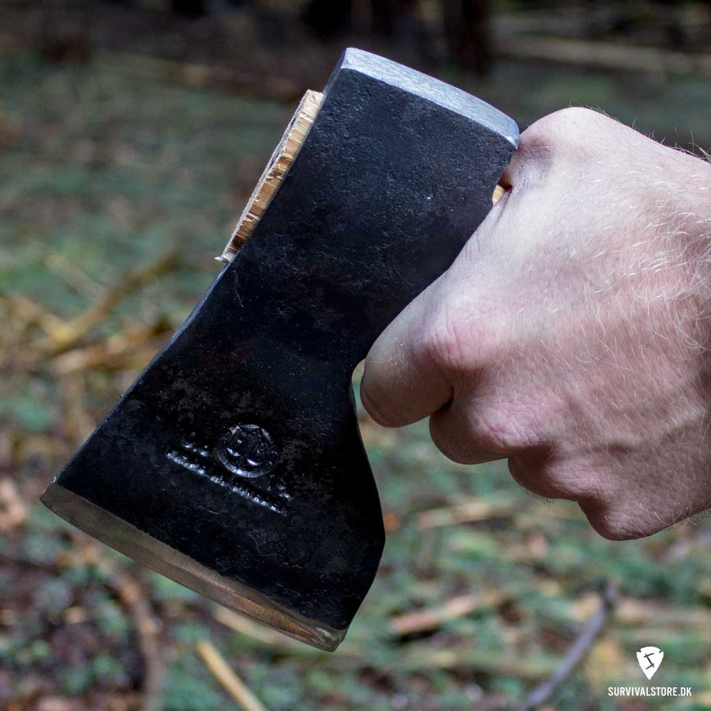 Hultafors Stålberg snedkerøkse - 850 gram - Håndsmedet økse