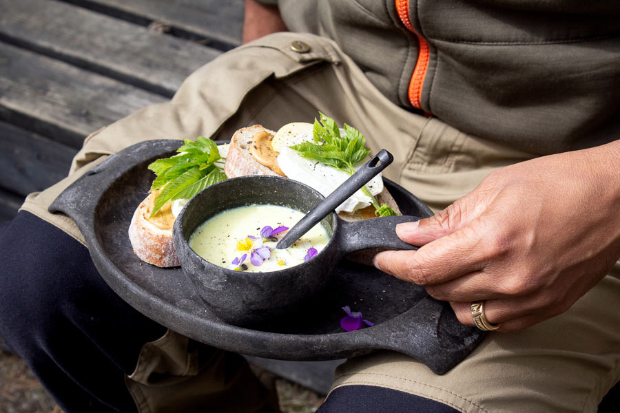 Kupilka 44 Tallerken sort servering