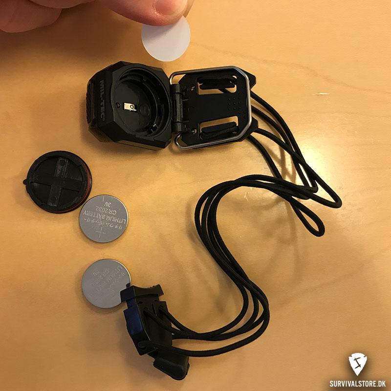 Mil-Tec Mini Pandelampe - 4 funktions med rødt og hvidt lys