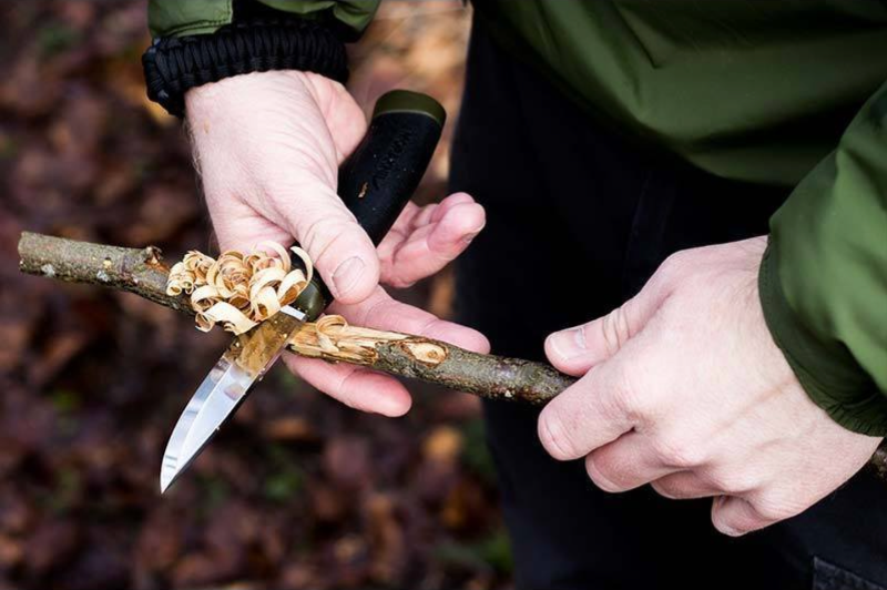 Mora Companion Heavy Duty MG - Carbon stål federstick