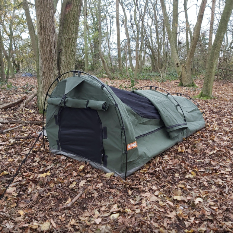 Rockhampton Canvas Swag 900 - Outhaus