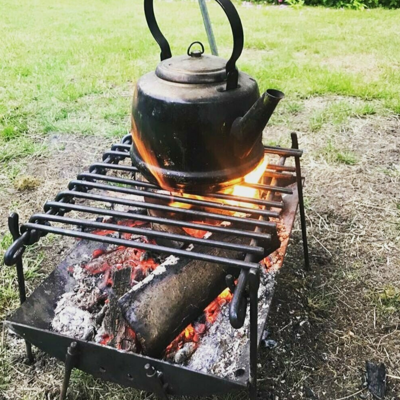 Cowboy grill bålgrill bushcraft håndsmedet
