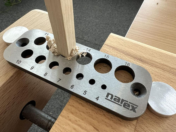 Dyvelplade i hærdet stål, metrisk - Narex