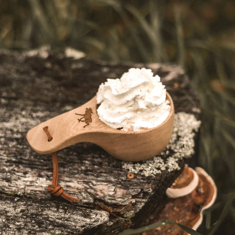 kuksa trækop til outdoor og friluftsliv. med elg motiv