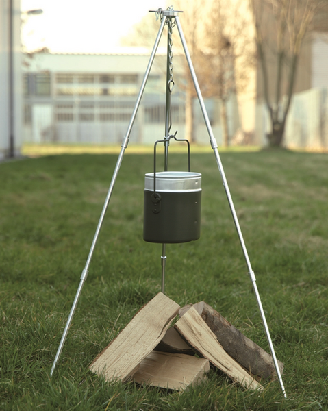 trefod tripod bålstativ